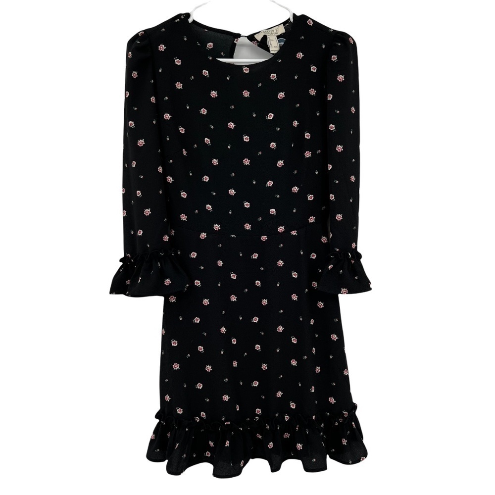 NWT Forever 21 Black Red Lined Pleated Flower Mini Dress Size Small Women’s
